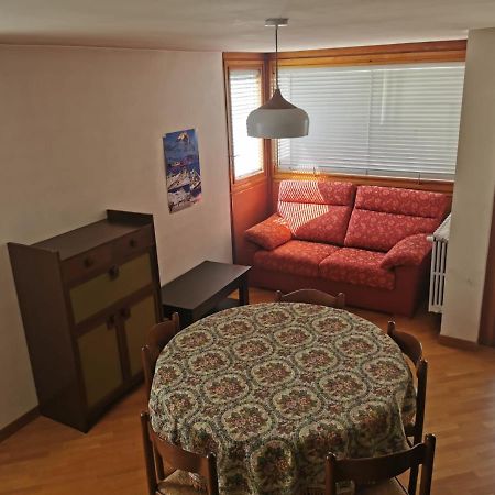 Homey Apartment In The Heart Of Cervinia เบรยล์-แชร์วิเนีย ภายนอก รูปภาพ
