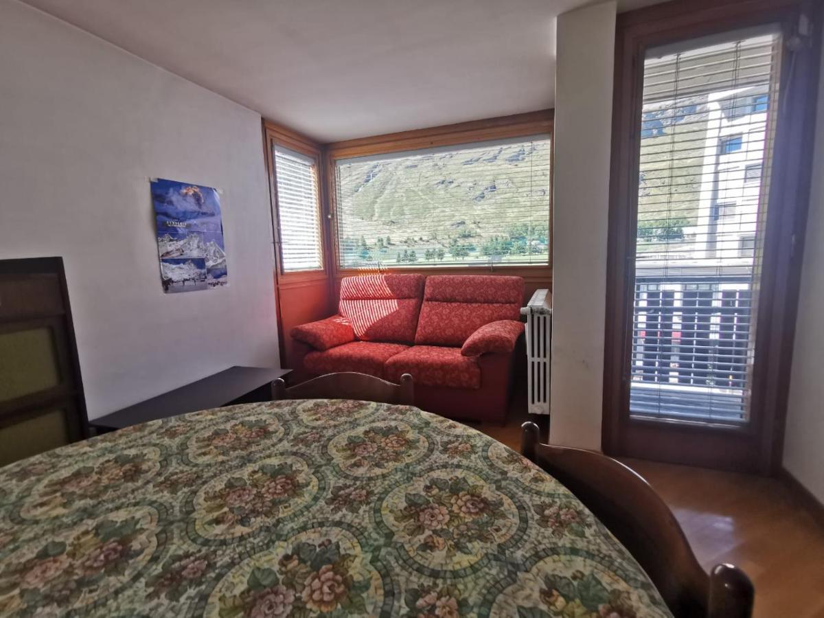 Homey Apartment In The Heart Of Cervinia เบรยล์-แชร์วิเนีย ภายนอก รูปภาพ