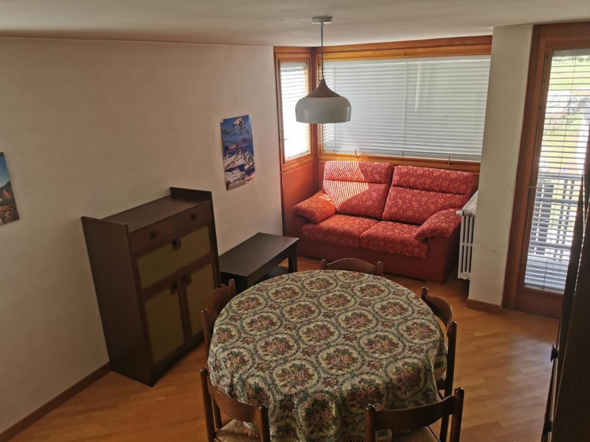 Homey Apartment In The Heart Of Cervinia เบรยล์-แชร์วิเนีย ภายนอก รูปภาพ