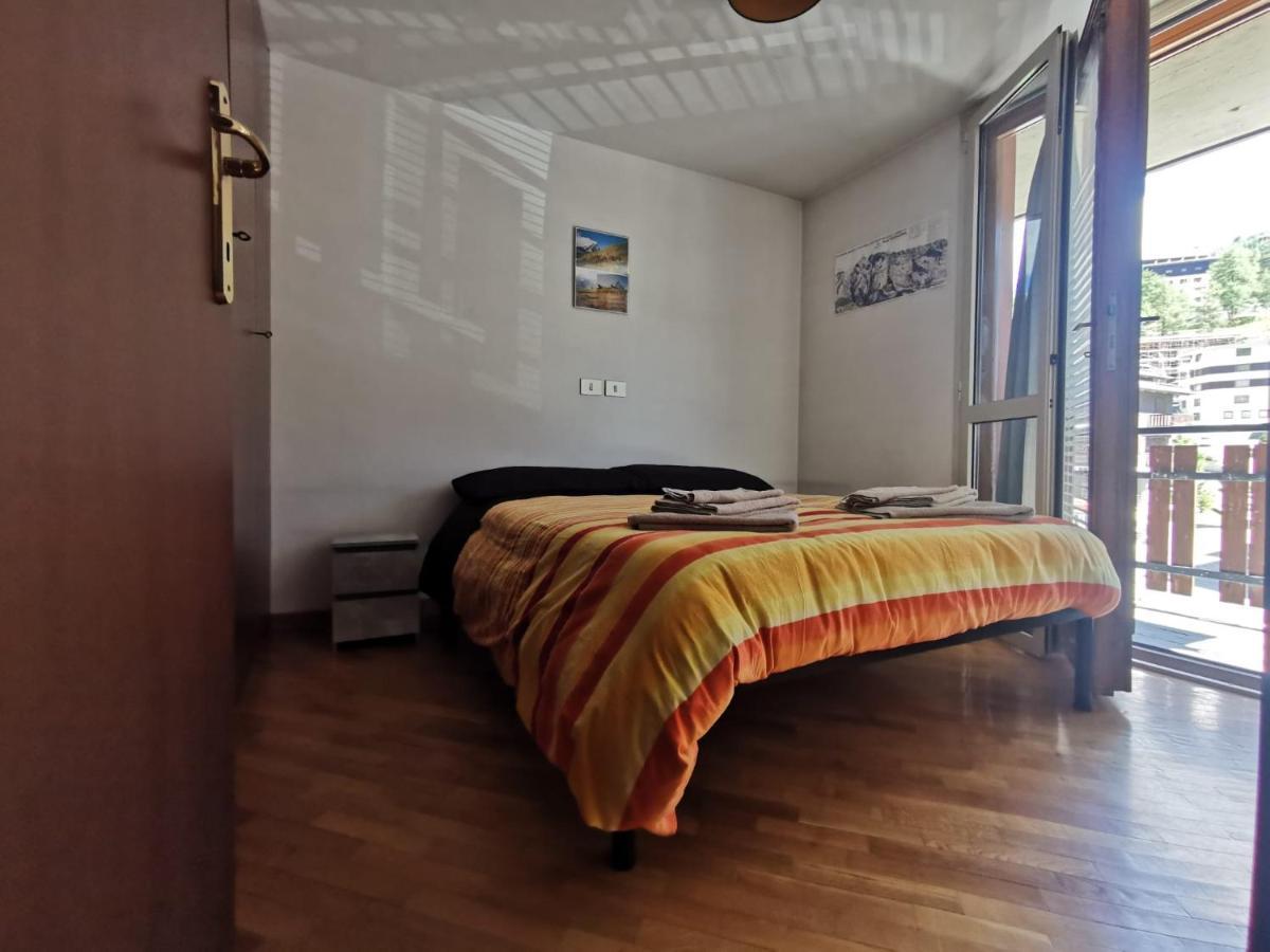 Homey Apartment In The Heart Of Cervinia เบรยล์-แชร์วิเนีย ภายนอก รูปภาพ