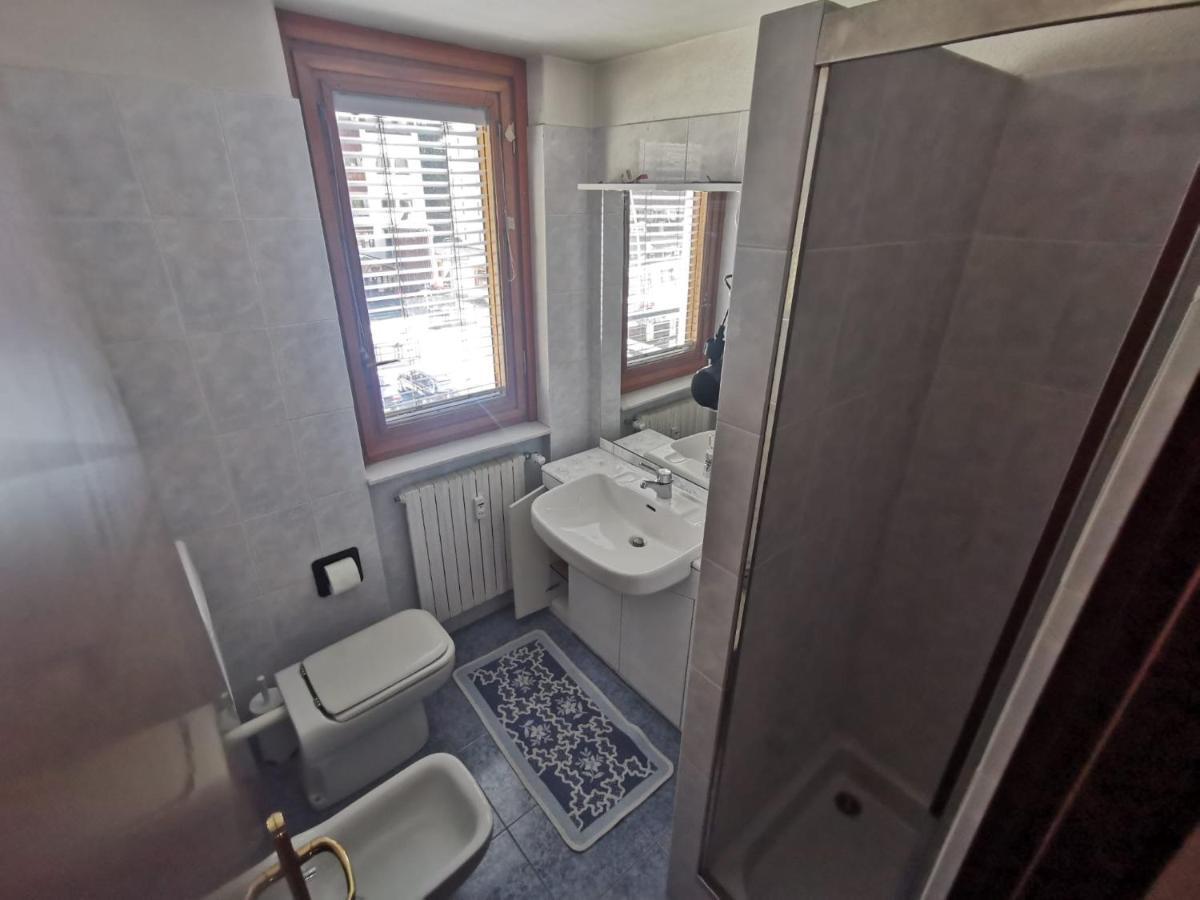 Homey Apartment In The Heart Of Cervinia เบรยล์-แชร์วิเนีย ภายนอก รูปภาพ