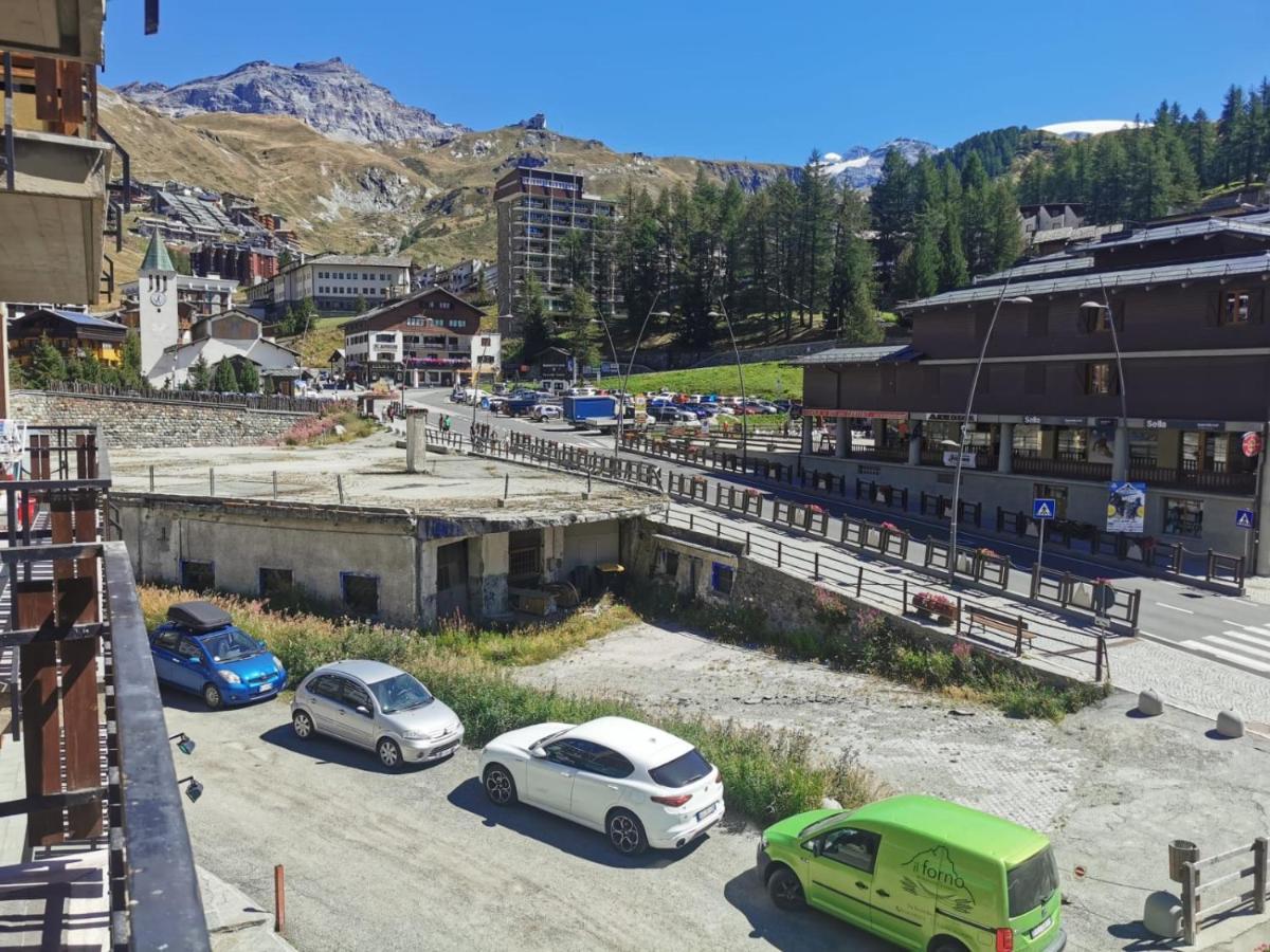 Homey Apartment In The Heart Of Cervinia เบรยล์-แชร์วิเนีย ภายนอก รูปภาพ